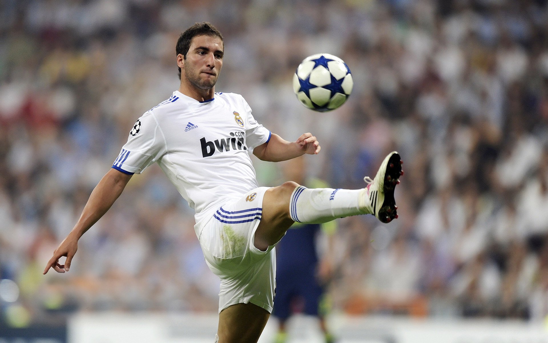 沃尔夫斯堡稳守反击战术执行到位,沃尔夫斯堡最新阵容