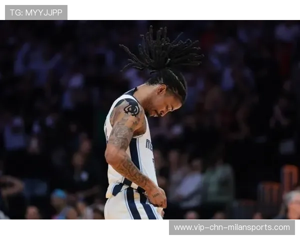 Shams：莫兰特因有损球队利益的行为被禁赛一场，莫兰特受伤